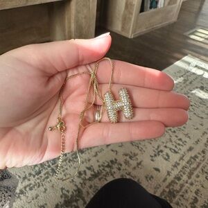 Boutique Gold Initial H Necklace